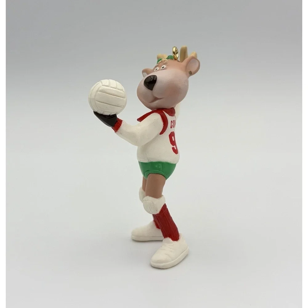 1991 Hallmark Keepsake Ornament Reindeer Champs Cupid Volleyball QX434-7 VTG